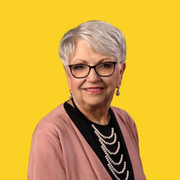 Portrait of Linda Ray, Broker/Agent